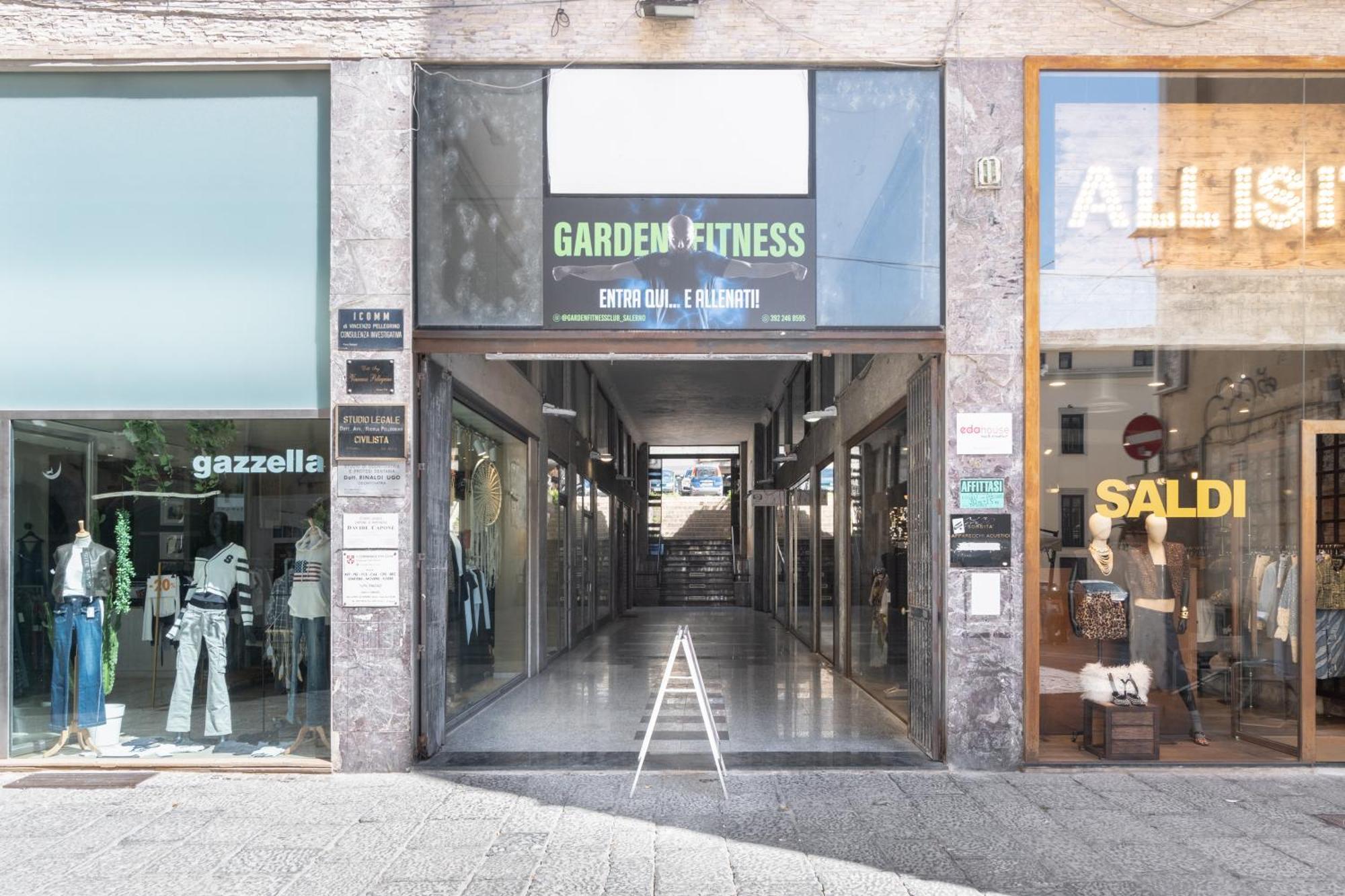 Casa Vacanza Angelina Via Mercanti Centro Storico Salerno Zewnętrze zdjęcie