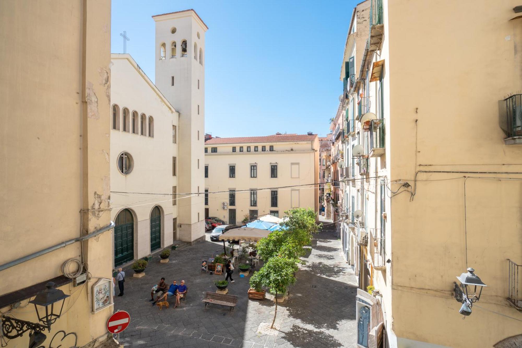 Casa Vacanza Angelina Via Mercanti Centro Storico Salerno Zewnętrze zdjęcie